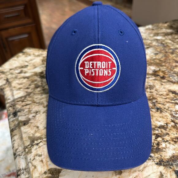 NBA Detroit Pistons Royal Blue Adjustable Cap/Hat - Picture 5 of 6